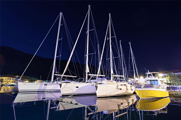 Choosing the Best Marine LED Light Bars for Your Boat
